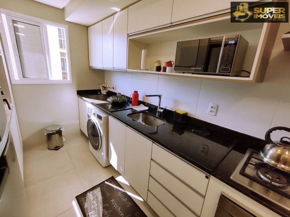 Imagem Apartamento com 2 Quartos à Venda, 70 m² em Três Vendas - Pelotas