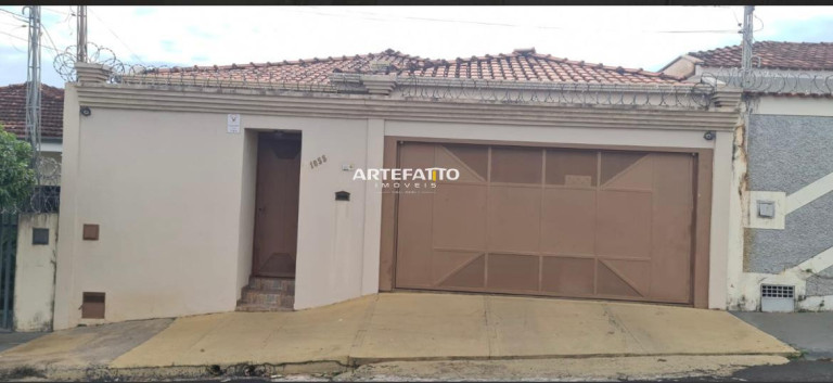 Imagem Casa com 3 Quartos à Venda, 200 m² Imagem Casa com 3 Quartos à Venda, 200 m²