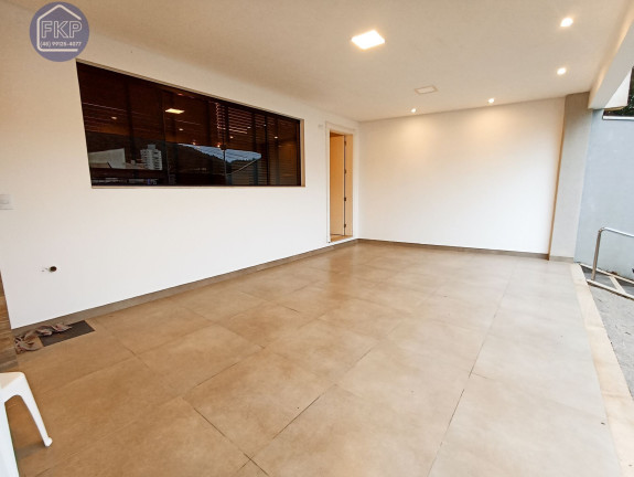 Imagem Casa com 3 Quartos à Venda, 160 m² em Fazendinha - Itajaí