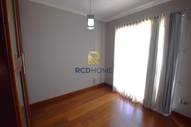 Imagem Casa com 4 Quartos à Venda, 199 m² em Uberaba - Curitiba