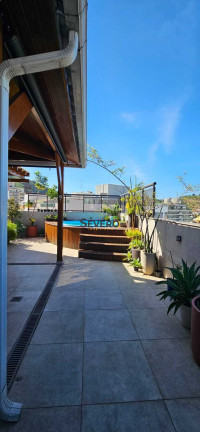 Cobertura com 4 Quartos à Venda, 280 m² em Santa Rosa - Niterói