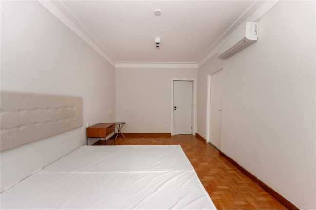 Imagem Apartamento com 3 Quartos à Venda, 198 m² em  Itaim Bibi  -  São Paulo 