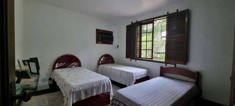 Imagem Casa com 4 Quartos à Venda, 800 m² em Freguesia - Rio De Janeiro