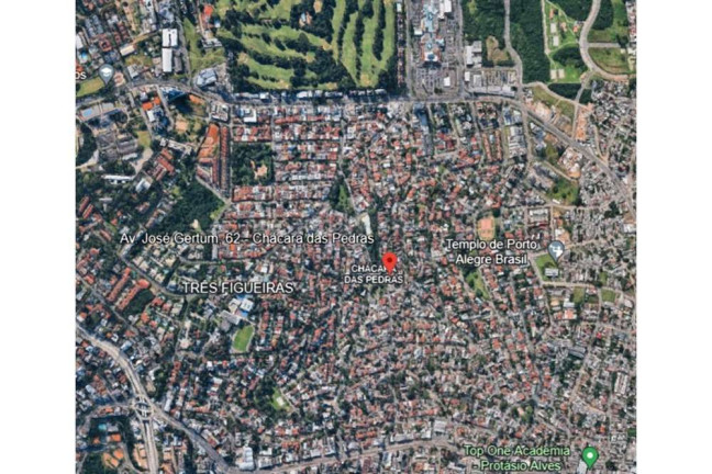 Casa com 4 Quartos à Venda,  em Chácara Das Pedras - Porto Alegre