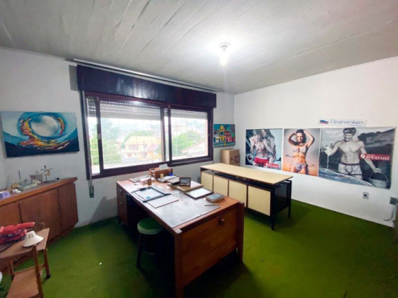 Imagem Casa com 3 Quartos à Venda, 340 m² em Três Figueiras - Porto Alegre Imagem Casa com 3 Quartos à Venda, 340 m² em Três Figueiras - Porto Alegre