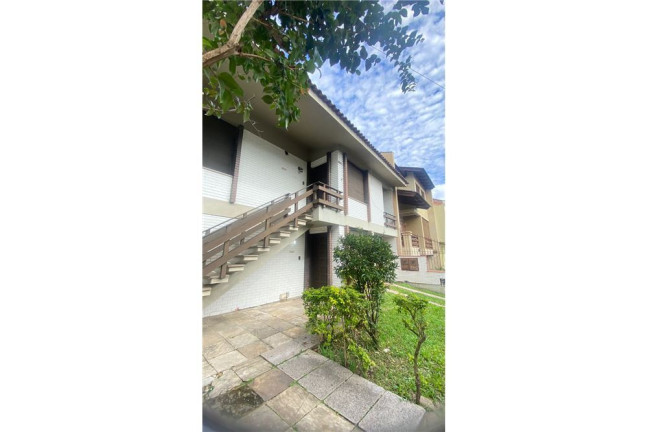 Imagem Casa com 5 Quartos à Venda, em Sao Joao - Porto Alegre Imagem Casa com 5 Quartos à Venda, em Sao Joao - Porto Alegre