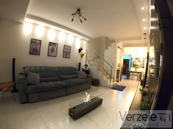 Imagem Casa com 2 Quartos à Venda, 122 m² em São Francisco De Assis - Camboriú Imagem Casa com 2 Quartos à Venda, 122 m² em São Francisco De Assis - Camboriú