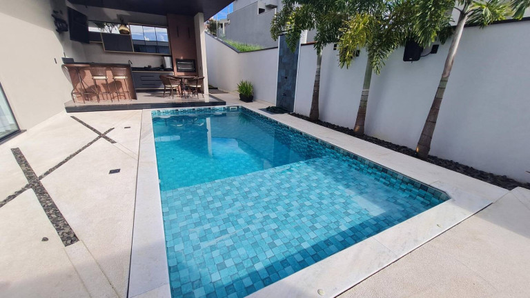 Imagem Casa com 3 Quartos à Venda, 400 m² em Jardim Santa Helena - Bragança Paulista Imagem Casa com 3 Quartos à Venda, 400 m² em Jardim Santa Helena - Bragança Paulista