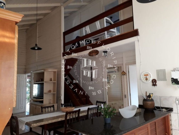 Imagem Sobrado com 3 Quartos à Venda, 398 m² em Canasvieiras - Florianópolis Imagem Sobrado com 3 Quartos à Venda, 398 m² em Canasvieiras - Florianópolis