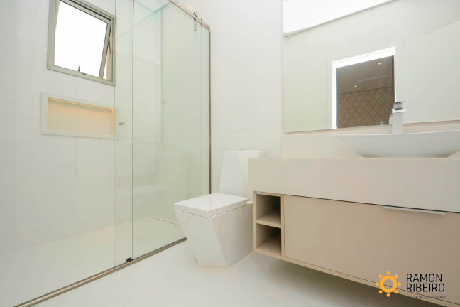 Imagem Imóvel com 6 Quartos à Venda, em Riviera - Bertioga Imagem Imóvel com 6 Quartos à Venda, em Riviera - Bertioga