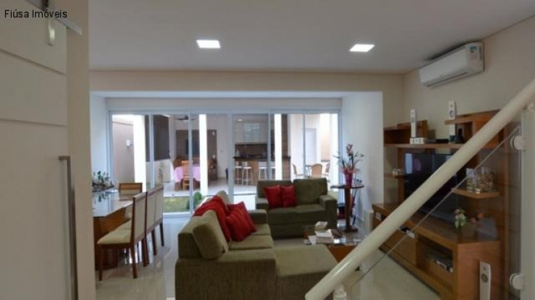 Imagem Casa com 3 Quartos à Venda, 210 m² em Condomínio Reserva Domaine Eco Residence - Ribeirão Preto Imagem Casa com 3 Quartos à Venda, 210 m² em Condomínio Reserva Domaine Eco Residence - Ribeirão Preto