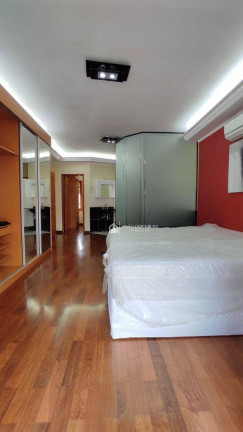 Sobrado com 5 Quartos à Venda, 375 m² em Vila Zezé - Jacareí