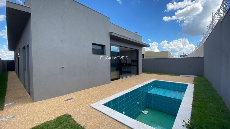 Imagem Casa com 3 Quartos à Venda, 195 m² em Vila Do Golf - Ribeirão Preto Imagem Casa com 3 Quartos à Venda, 195 m² em Vila Do Golf - Ribeirão Preto