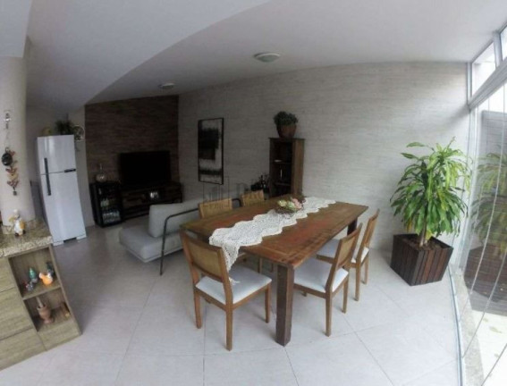 Imagem Casa com 3 Quartos à Venda, 304 m² em Ariribá - Balneário Camboriú