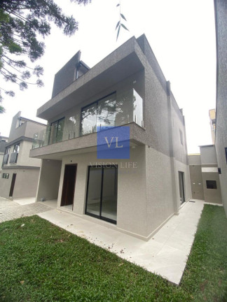 Casa com 3 Quartos à Venda, 138 m² em Boa Vista - Curitiba