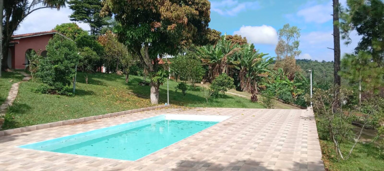 Imagem Casa com 3 Quartos à Venda, 2.500 m² em São Roque