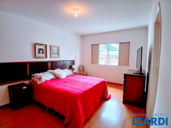 Imagem Sobrado com 3 Quartos à Venda, 217 m² em Vila Gilda - Santo André Imagem Sobrado com 3 Quartos à Venda, 217 m² em Vila Gilda - Santo André