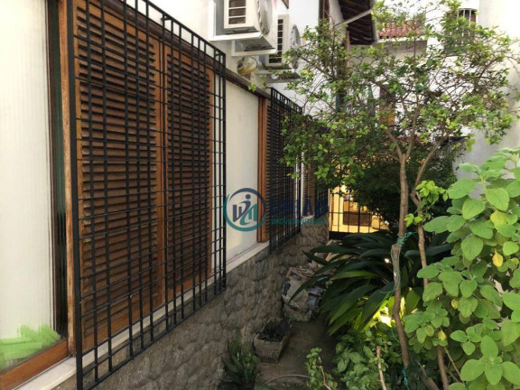 Imagem Casa com 6 Quartos à Venda, 425 m² em São Francisco - Niterói Imagem Casa com 6 Quartos à Venda, 425 m² em São Francisco - Niterói