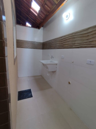 Imagem Casa com 3 Quartos à Venda, em Guilhermina - Praia Grande Imagem Casa com 3 Quartos à Venda, em Guilhermina - Praia Grande