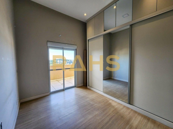 Imagem Cobertura com 3 Quartos à Venda, 169 m² em Santo Antônio - Joinville