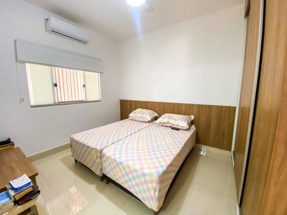 Imagem Casa com 2 Quartos à Venda, 180 m² em Setor Lagoa Quente - Caldas Novas Imagem Casa com 2 Quartos à Venda, 180 m² em Setor Lagoa Quente - Caldas Novas