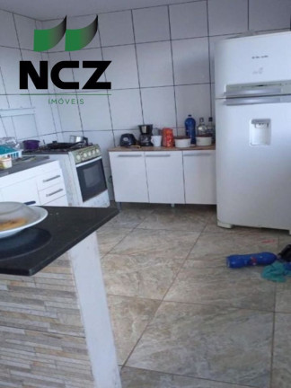 Imagem Casa com 8 Quartos à Venda, 300 m² em Barra Do Jacuípe - Camaçari Imagem Casa com 8 Quartos à Venda, 300 m² em Barra Do Jacuípe - Camaçari