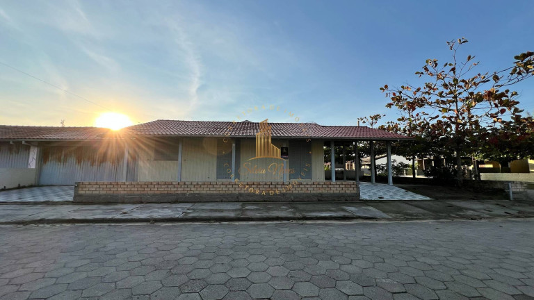 Casa com 4 Quartos à Venda, 105 m² em Balneario Arroio Corrente - Jaguaruna