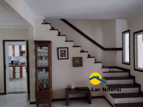 Imagem Casa com 4 Quartos à Venda, 360 m² em Piratininga - Niterói