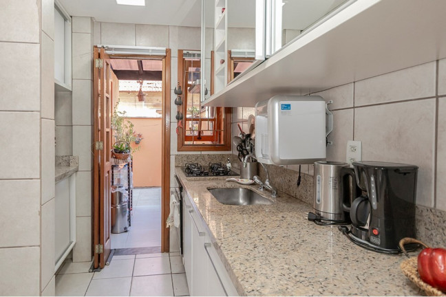 Imagem Casa de Condomínio com 3 Quartos à Venda, 230 m² em Tristeza - Porto Alegre Imagem Casa de Condomínio com 3 Quartos à Venda, 230 m² em Tristeza - Porto Alegre