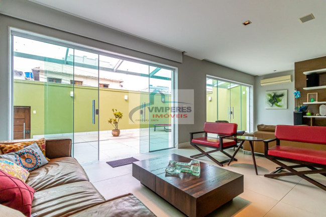 Imagem Casa com 4 Quartos à Venda, 595 m² em Humaitá - Rio De Janeiro