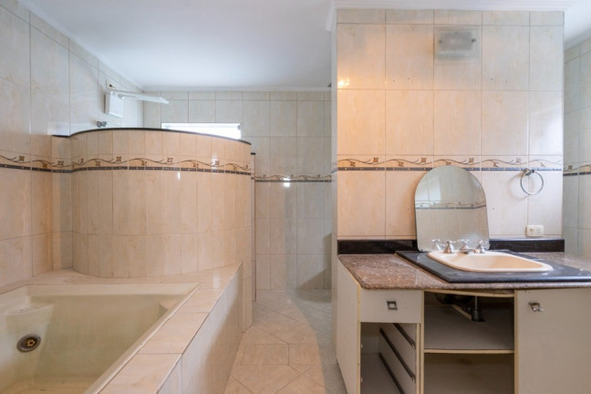 Imagem Casa com 3 Quartos à Venda, 324 m² em Gramado - Cotia Imagem Casa com 3 Quartos à Venda, 324 m² em Gramado - Cotia