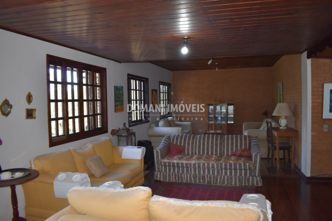 Imagem Casa com 4 Quartos à Venda, 93 m² em Região Do Vale Encantado - Campos Do Jordão Imagem Casa com 4 Quartos à Venda, 93 m² em Região Do Vale Encantado - Campos Do Jordão