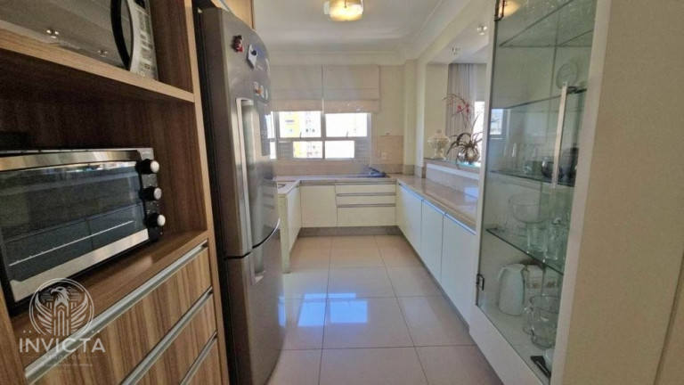 Imagem Apartamento com 3 Quartos à Venda, 134 m² em Centro - Balneário Camboriú Imagem Apartamento com 3 Quartos à Venda, 134 m² em Centro - Balneário Camboriú