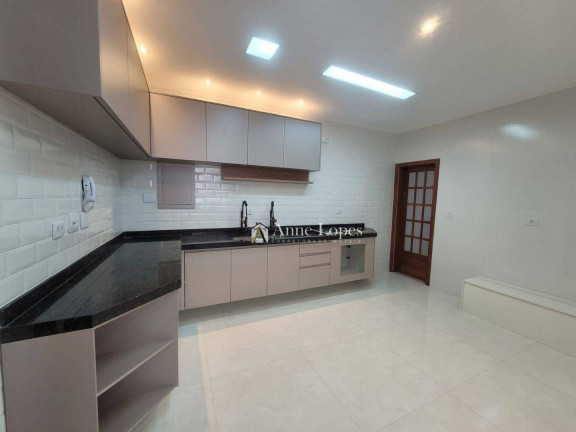 Imagem Casa com 4 Quartos à Venda, 278 m² em Gonzaga - Santos Imagem Casa com 4 Quartos à Venda, 278 m² em Gonzaga - Santos