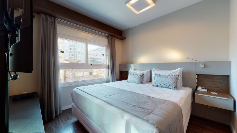 Imagem Apartamento com 2 Quartos à Venda, 81 m² em Moinhos De Vento - Porto Alegre Imagem Apartamento com 2 Quartos à Venda, 81 m² em Moinhos De Vento - Porto Alegre