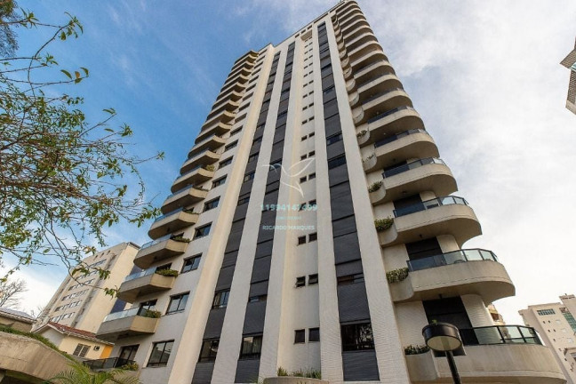 Apartamento com 5 Quartos à Venda, 220 m² em Moema - São Paulo