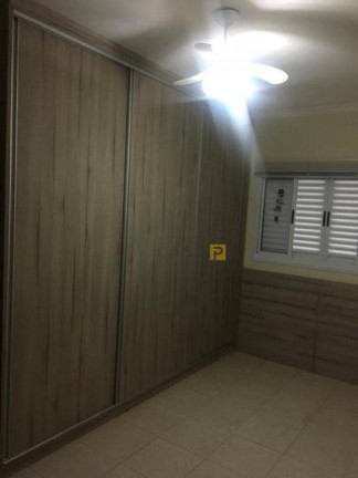Imagem Casa com 3 Quartos à Venda, 230 m² em Parque Novo Mundo - Americana Imagem Casa com 3 Quartos à Venda, 230 m² em Parque Novo Mundo - Americana