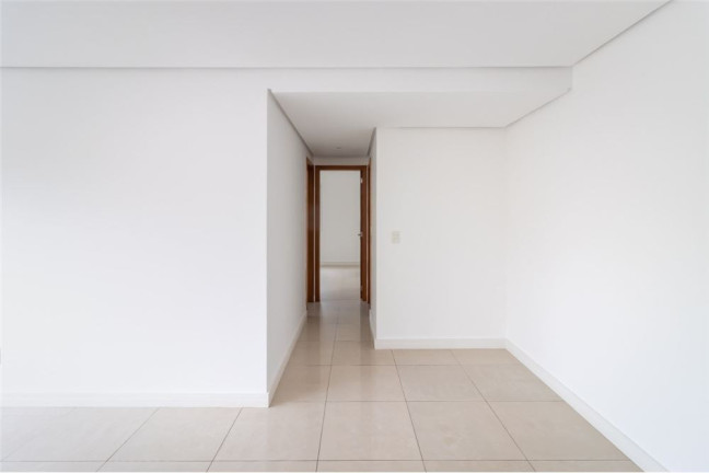 Imagem Imóvel com 2 Quartos à Venda, em Higienópolis - Porto Alegre Imagem Imóvel com 2 Quartos à Venda, em Higienópolis - Porto Alegre