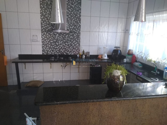 Imagem Casa com 3 Quartos à Venda, 264 m² em Guará I - Brasília Imagem Casa com 3 Quartos à Venda, 264 m² em Guará I - Brasília