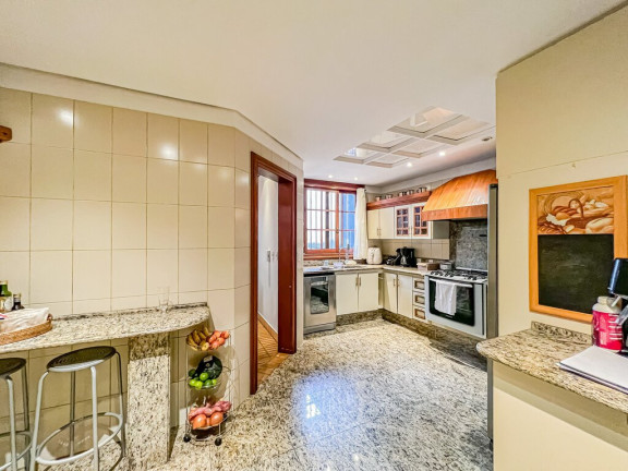 Imagem Casa com 4 Quartos à Venda,  em Chácara Das Pedras - Porto Alegre