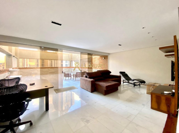 Imagem Imóvel com 3 Quartos à Venda, 460 m² em Centro - Belo Horizonte Imagem Imóvel com 3 Quartos à Venda, 460 m² em Centro - Belo Horizonte