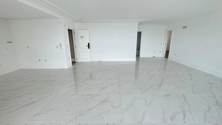 Imagem Apartamento com 4 Quartos à Venda, 180 m² em Meia Praia - Itapema Imagem Apartamento com 4 Quartos à Venda, 180 m² em Meia Praia - Itapema