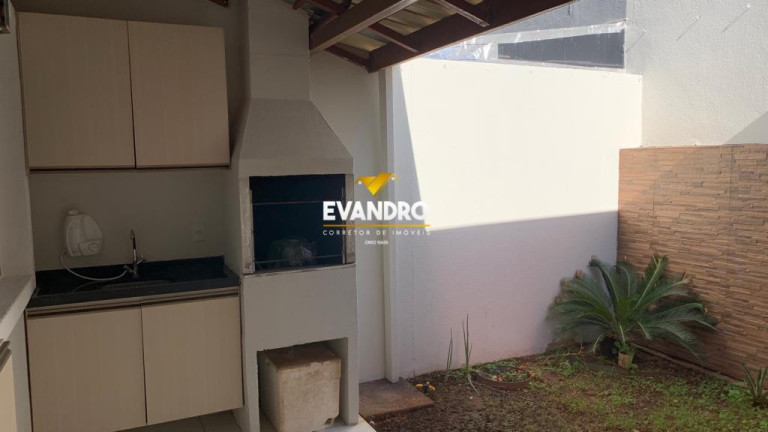 Imagem Casa com 3 Quartos à Venda, 147 m² em Santa Cruz - Cuiabá Imagem Casa com 3 Quartos à Venda, 147 m² em Santa Cruz - Cuiabá