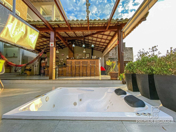 Imagem Casa com 4 Quartos à Venda, 307 m² em Tijuca - Teresópolis Imagem Casa com 4 Quartos à Venda, 307 m² em Tijuca - Teresópolis