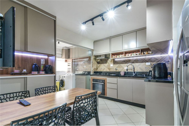 Apartamento com 3 Quartos à Venda, 111 m² em Moema - São Paulo