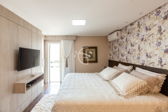 Imagem Casa com 4 Quartos à Venda, em América - Joinville Imagem Casa com 4 Quartos à Venda, em América - Joinville