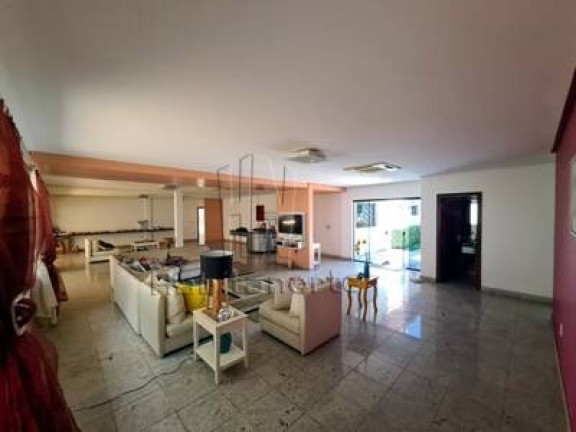Imagem Casa com 6 Quartos à Venda, em Manaus Imagem Casa com 6 Quartos à Venda, em Manaus