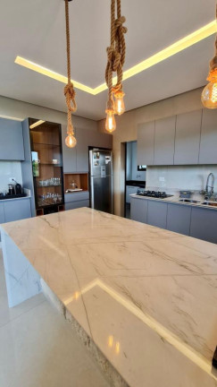 Imagem Casa com 3 Quartos à Venda, 3.100 m² em Chácara Em Condomínio - Hidrolândia