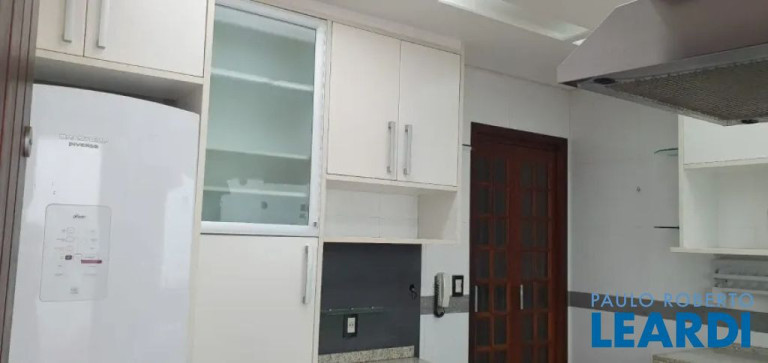 Imagem Casa com 3 Quartos à Venda, 232 m² em Jardim Bela Vista - Santo André Imagem Casa com 3 Quartos à Venda, 232 m² em Jardim Bela Vista - Santo André
