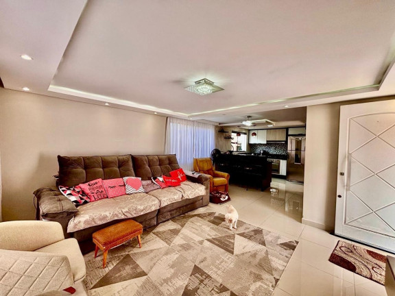 Imagem Casa com 3 Quartos à Venda, 165 m² em Boqueirão - Curitiba Imagem Casa com 3 Quartos à Venda, 165 m² em Boqueirão - Curitiba